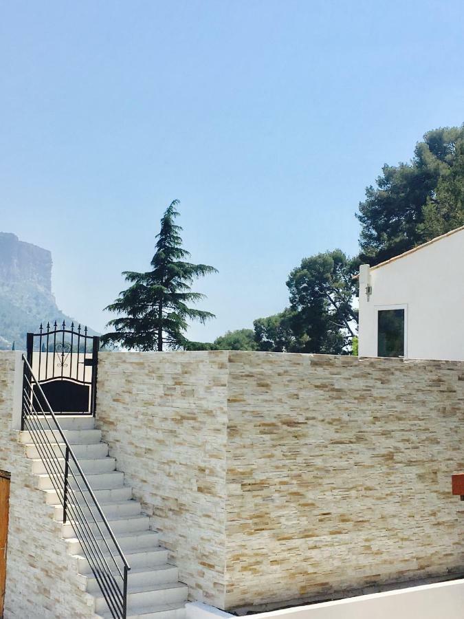 Villa L'Icone Кассі Екстер'єр фото